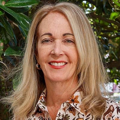 Jane Dwyer Lee
