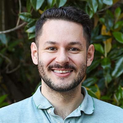 Headshot photo of Michael Robinson