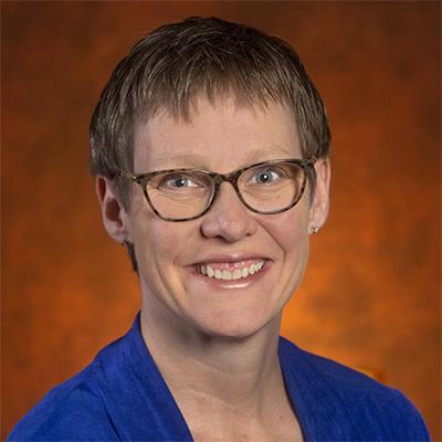 Photo of Lisa Schelbe