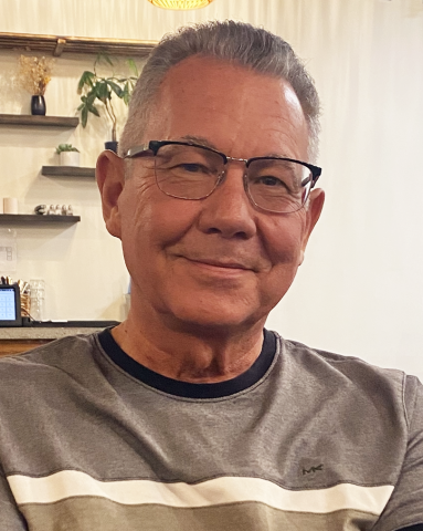 Headshot of Bruce Thyer