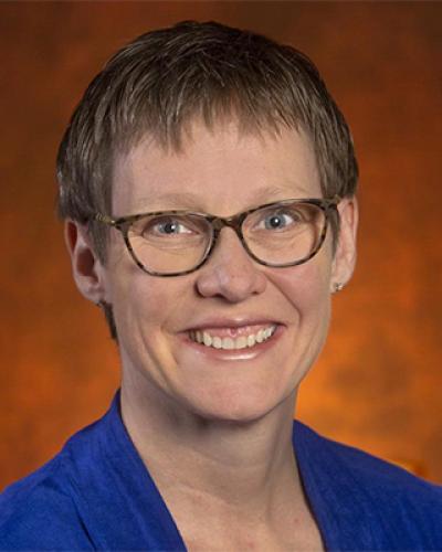 Lisa Schelbe